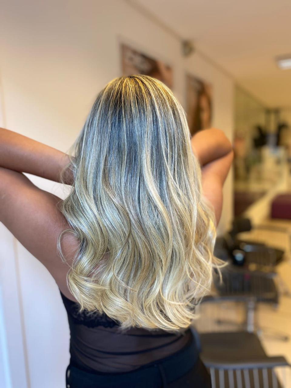 Loiro platinado — Studio Lenny Aguiar